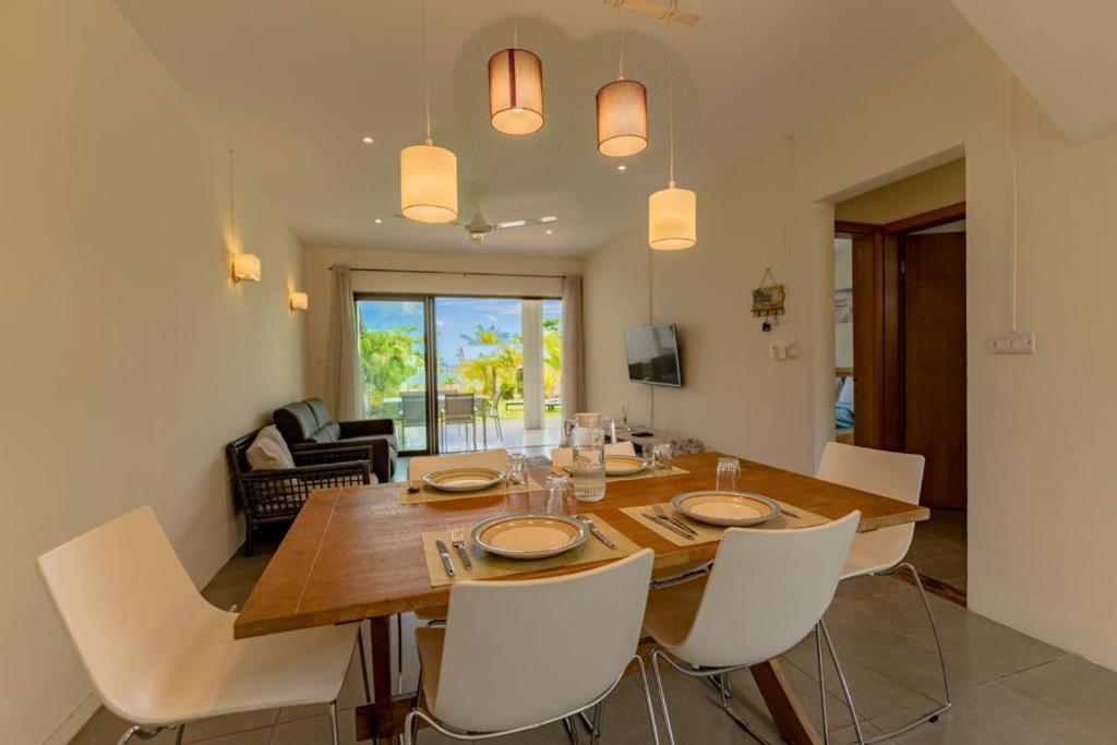 Stella Marris Beachfront Villa Pointe aux Sable المظهر الخارجي الصورة
